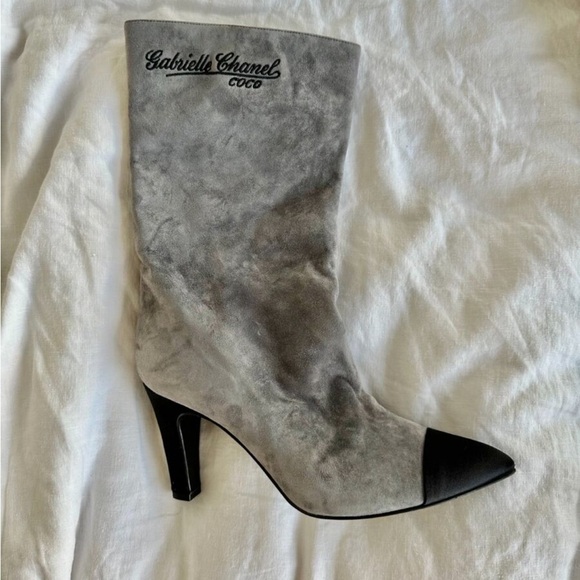 Limited Edition Gabrielle Chanel Gray Boots Size IT 37 Women's - Picture 5 of 6